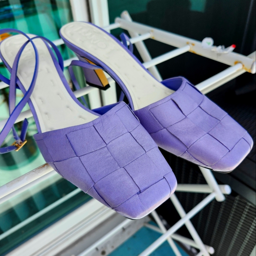 SARTO all leather sandals